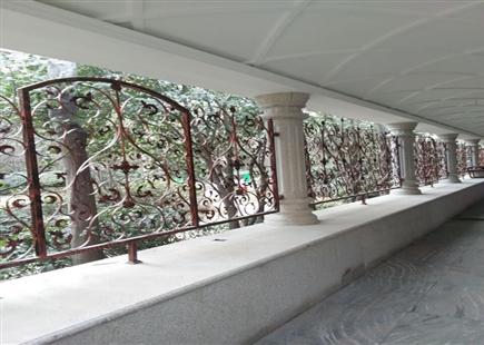 铁艺栏杆