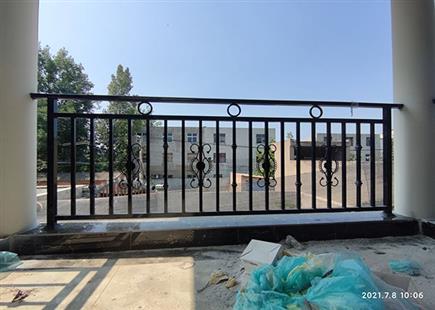 铁艺栏杆